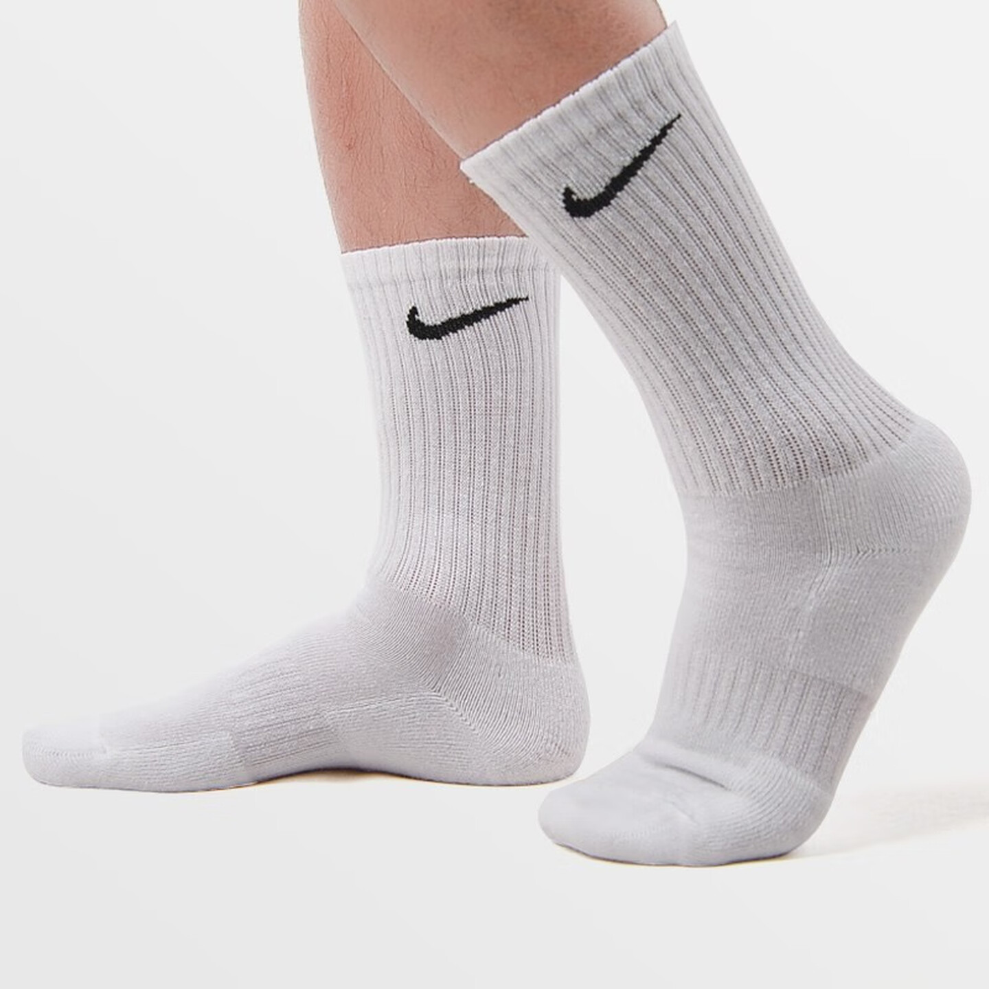 Nike/Nike U NK EVERYDAY CUSH C - مراجعة Cotton Crew Sock Pack وسعره