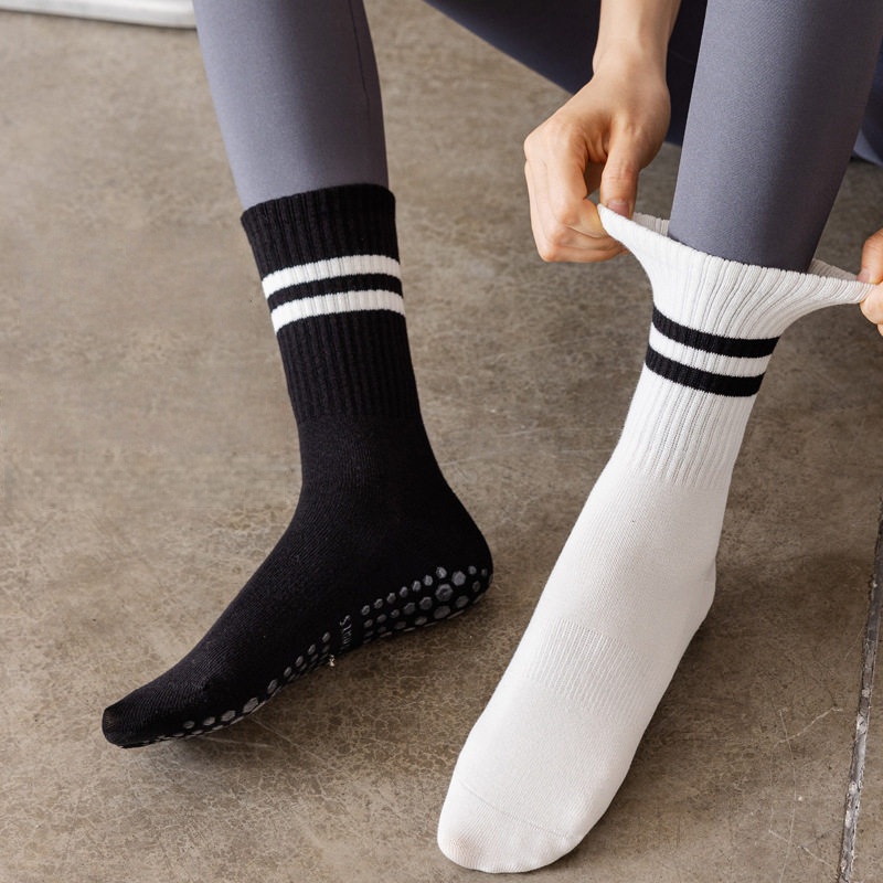 Women Non Slip Yoga Socks, Gri - مراجعة Grip Sock Yoga وسعره
