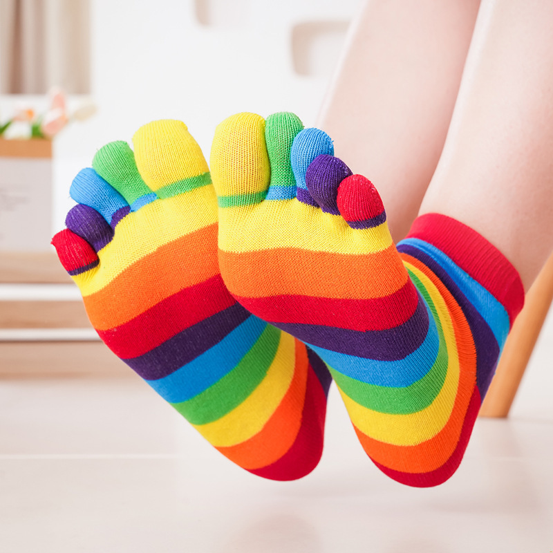 Women's Socks Rainbow Striped  - مراجعة Toe Sock Split وسعره